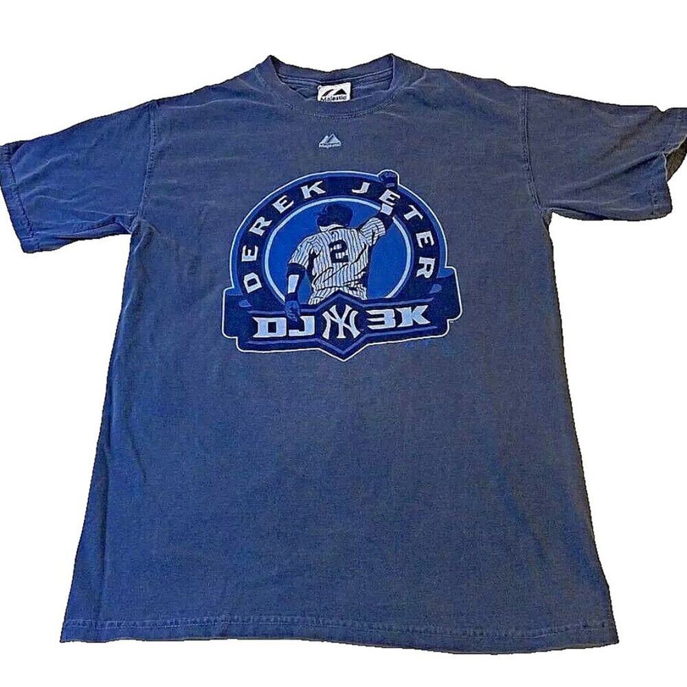 Majestic New York Yankees Derek Jeter 3,000 Hits T-shirt Small Gray DJ NYY 3K
